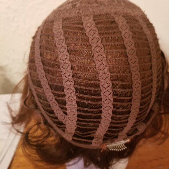 Wig - Picture 9 of 9